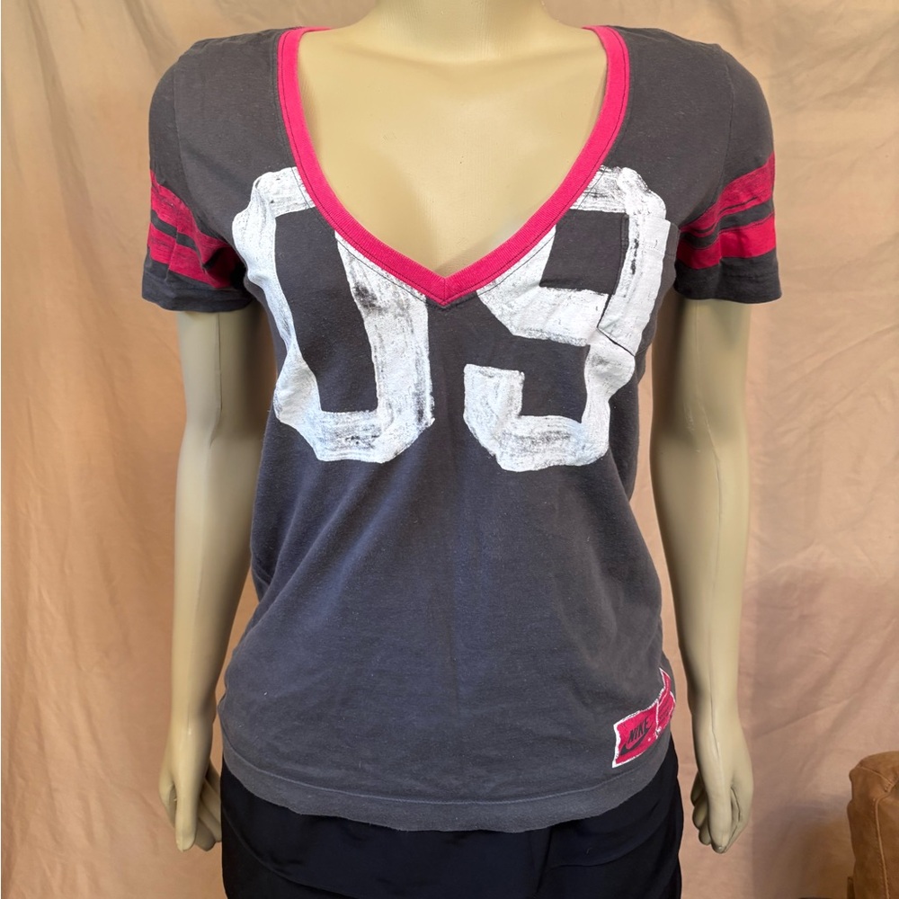 Cute Nike v-neck slim fit tee